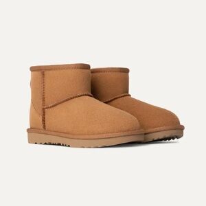 UGG CLASSIC MINI REGENERATE boot